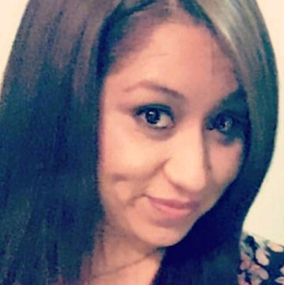 Meet your Posher, Rocio - Picture 1 of 1